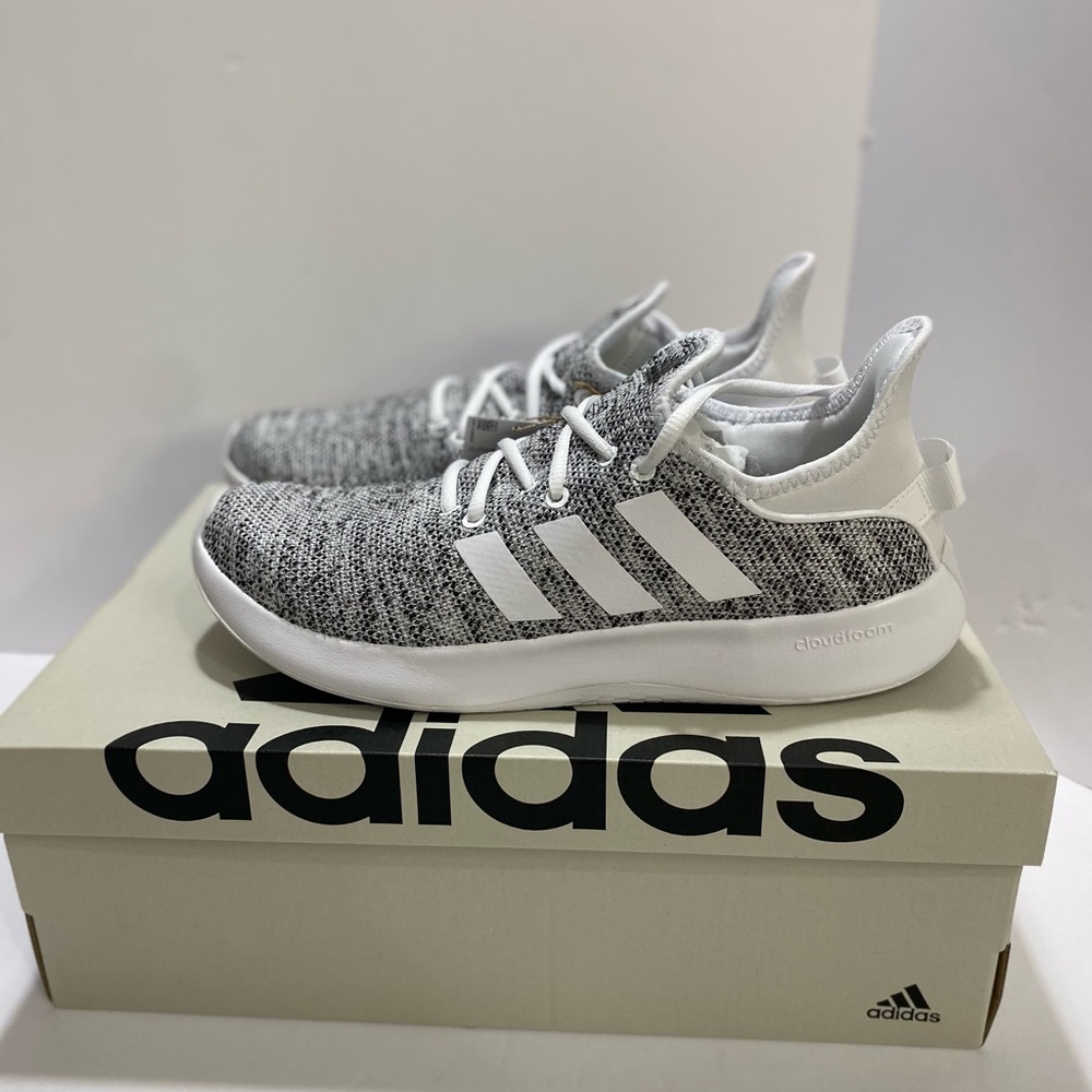 🚨NEW🚨ADIDAS✔️women running 👟SNEAKERS 👟 CLOUD FOAM ☁️PURE SPW✨ SIZE: 9 1/2 ✨